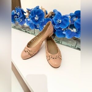 Stuart Weitzman Nude Leather Laser Cutout Flats Loafers